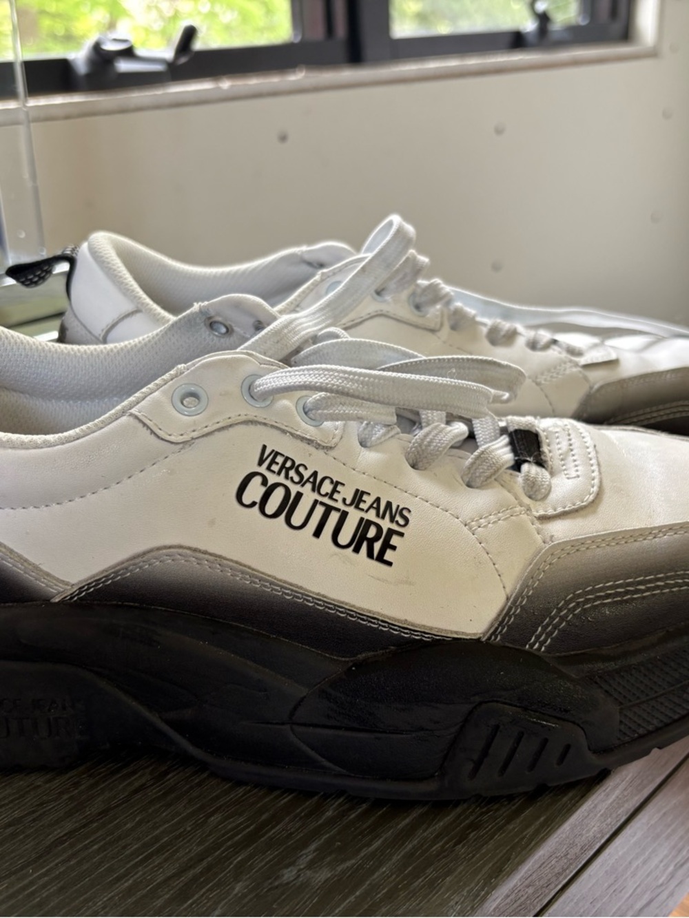 Versace Jeans Couture Size 10 Men's White and Black Stargaze Sneakers